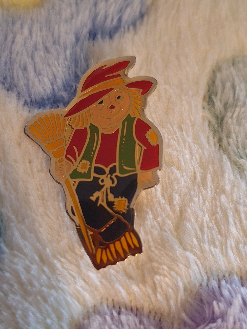 Red and Green Scarecrow Enamel Pin - Cute Fall Accessory